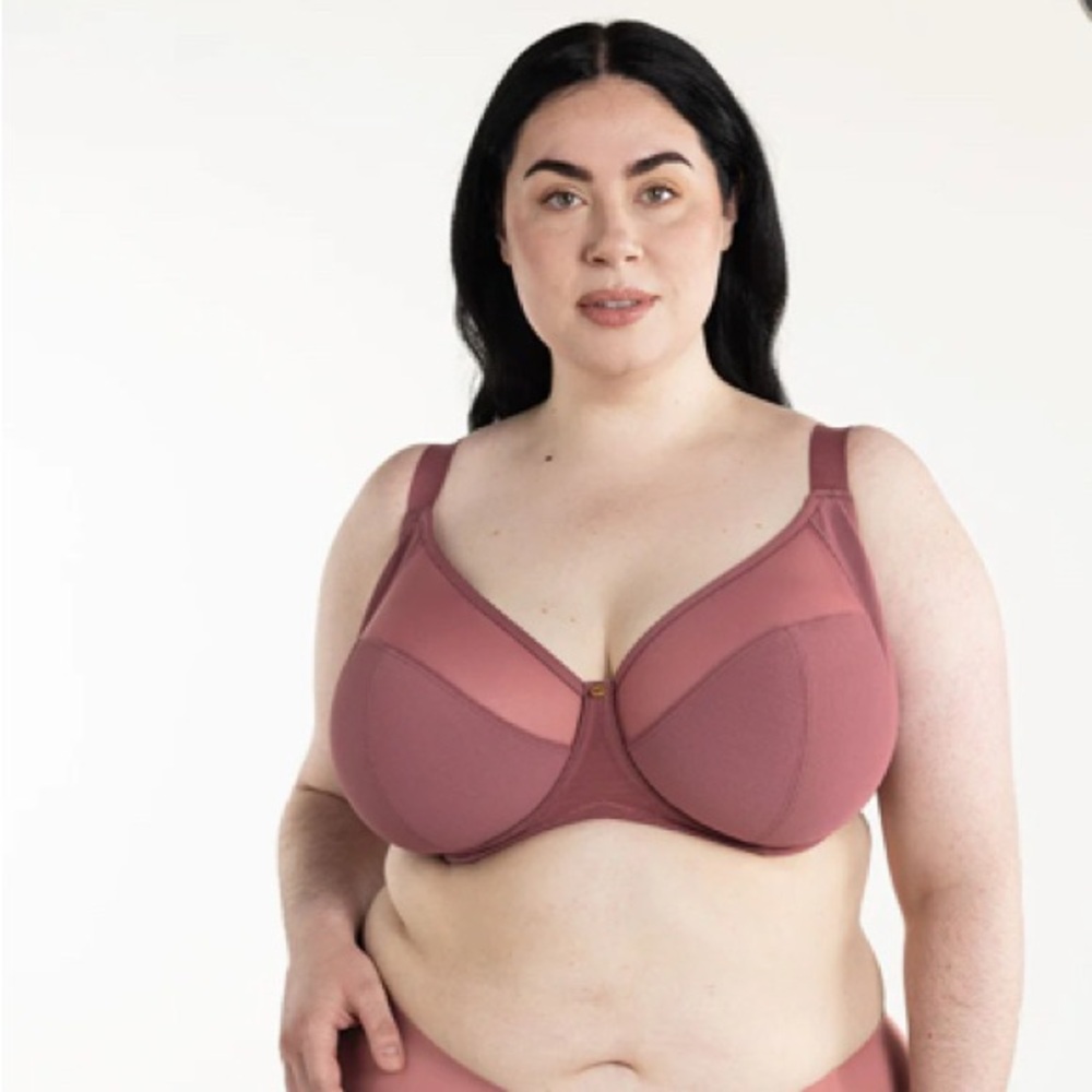 44L Cooling FlexWire Unpadded Full Coverage Bra